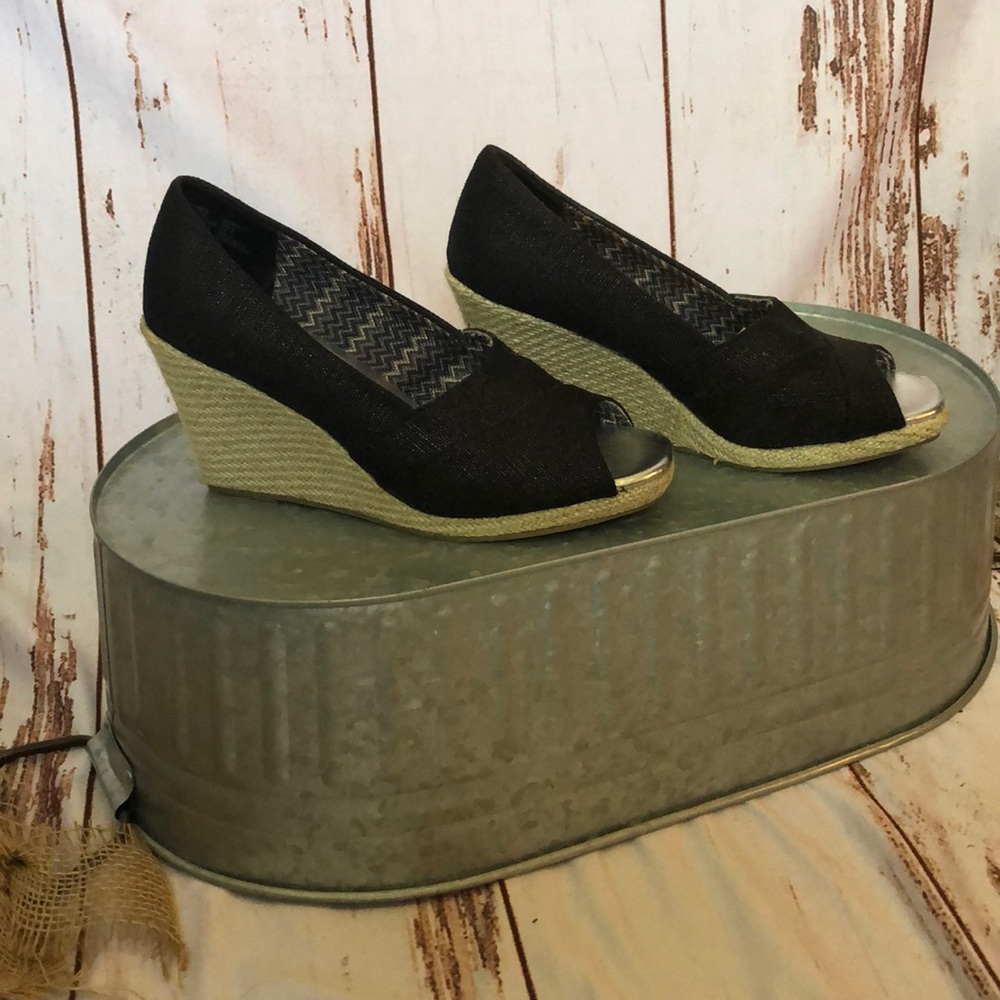 Peep Toe Wedges Black with Brown Wedge